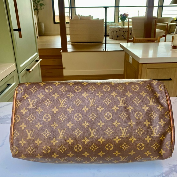 LV Speedy 40 - Picture 6 of 16